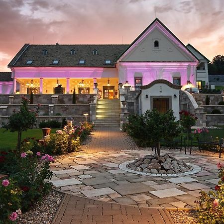 Hotel Takler Kuria Szekszárd Zewnętrze zdjęcie