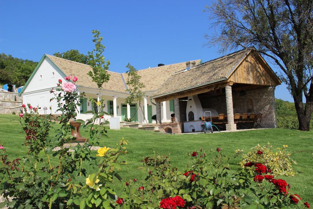 Hotel Takler Kuria Szekszárd Zewnętrze zdjęcie