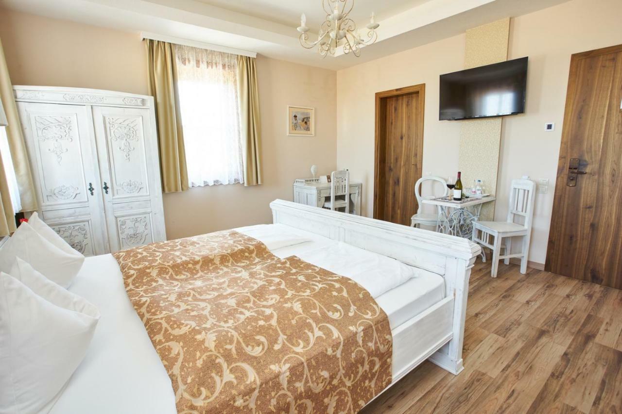 Hotel Takler Kuria Szekszárd Zewnętrze zdjęcie