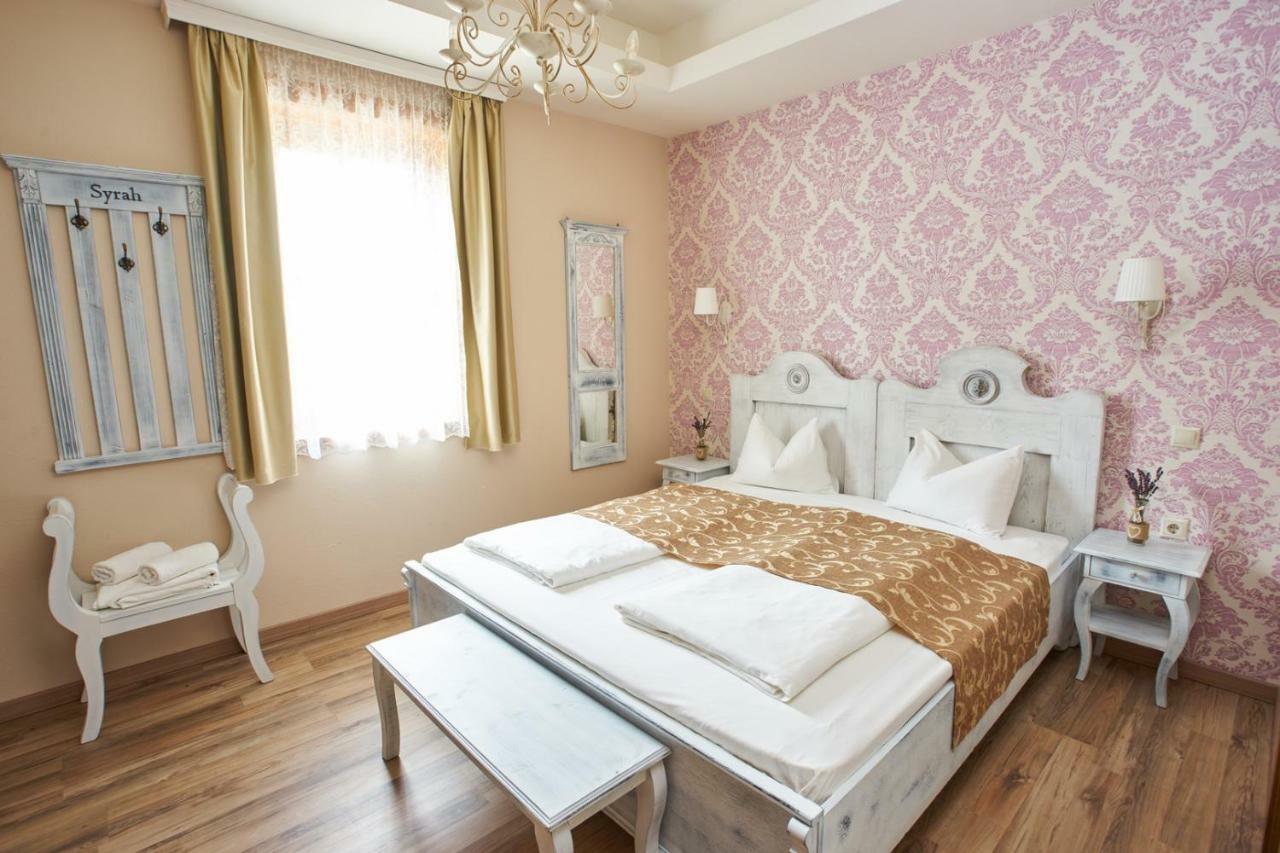 Hotel Takler Kuria Szekszárd Zewnętrze zdjęcie