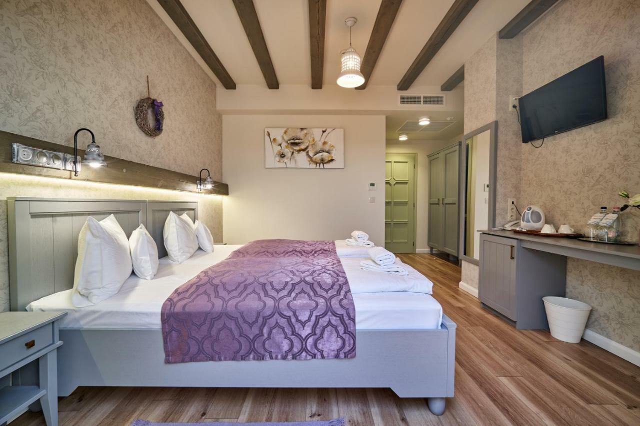 Hotel Takler Kuria Szekszárd Zewnętrze zdjęcie