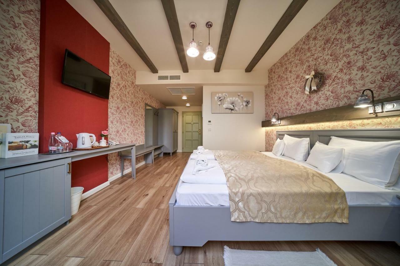 Hotel Takler Kuria Szekszárd Zewnętrze zdjęcie