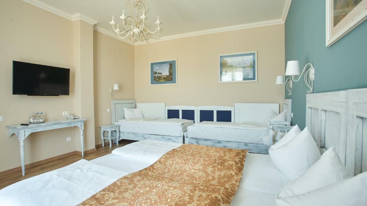 Hotel Takler Kuria Szekszárd Zewnętrze zdjęcie